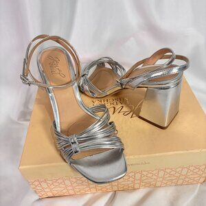 Jewel Badgley Mischka Michelle Elegant Open toe Strappy Block Heels,  Metallic S